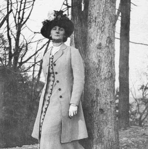 Photograph of Anne Estelle Rice, c 1920