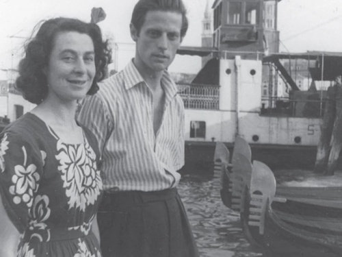Photograph of Francis Davison with his wife Margaret Mellis in Venice