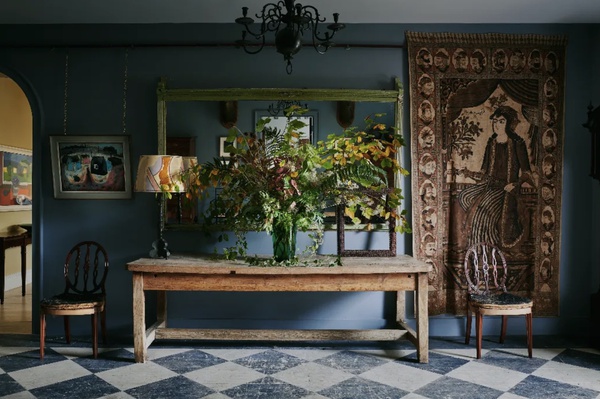 Max Rollitt Treasure In The Hold Hallway Trevelyan