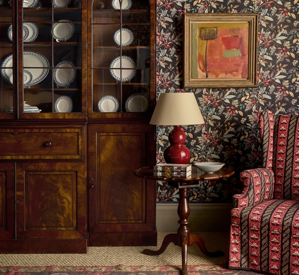 Cabana online: features Knox, Lamb and Pearce in 'A Guide to Collecting with Sibyl Colefax & John Fowler and Brownrigg'